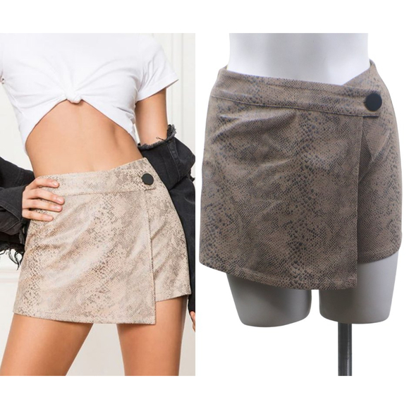 Revolve Pants - Superdown Size XS Snake Animal Asymmetrical Faux Wrap Mini Skort NEW Skirt Short